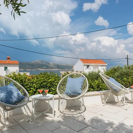 A Peaceful Near Trogir, Cleaning Included Apartment