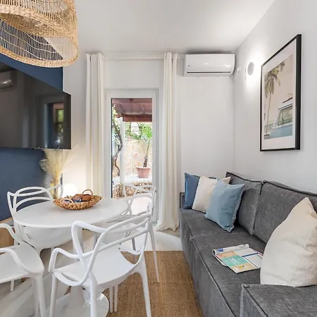 Apartment Apartment In Slatine Near The Beach, Cleaning Included