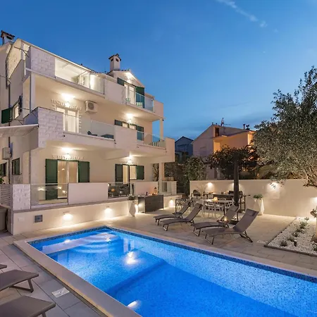 Apartment In Slatine Near The Beach, Cleaning Included Trogir